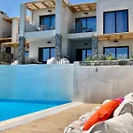Helios & Hotel 4*