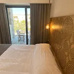 Helios & Hotel Lakki (Karpathos)