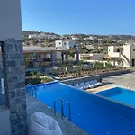 Helios & Hotel 4*