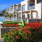 Helios & Hotel 4*