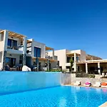 Helios Hotel&bungalows 4*