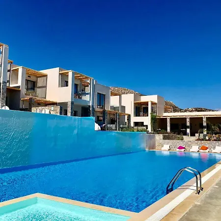 Helios & Hotel 4*