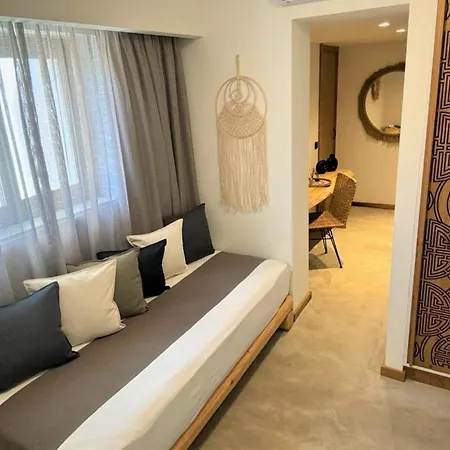 فندق Helios & Lakki (Karpathos)