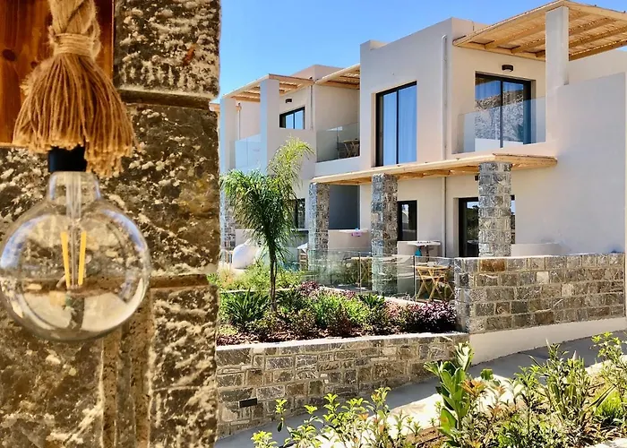 Hotell Helios & Lakki (Karpathos)