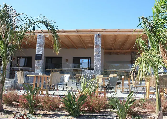 Helios & Hotell Lakki (Karpathos)