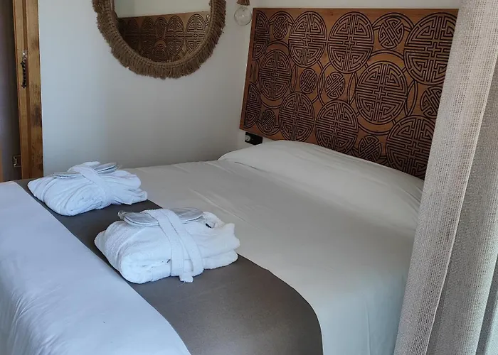 Hotell Helios & Lakki (Karpathos)