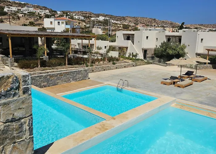 Helios & 4* Lakki (Karpathos)