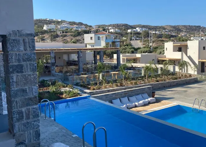 Helios & Hotell 4*